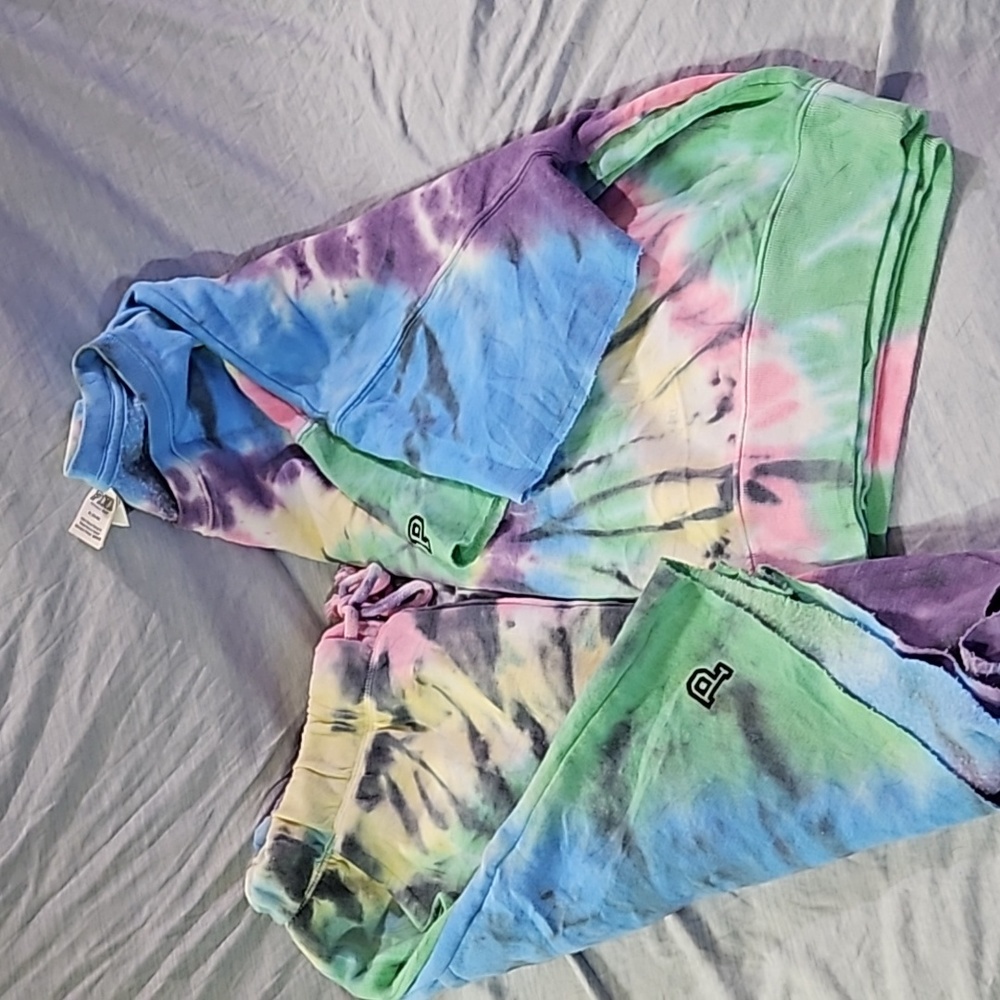 VS PINK Sweat Shorts and Shirt Set